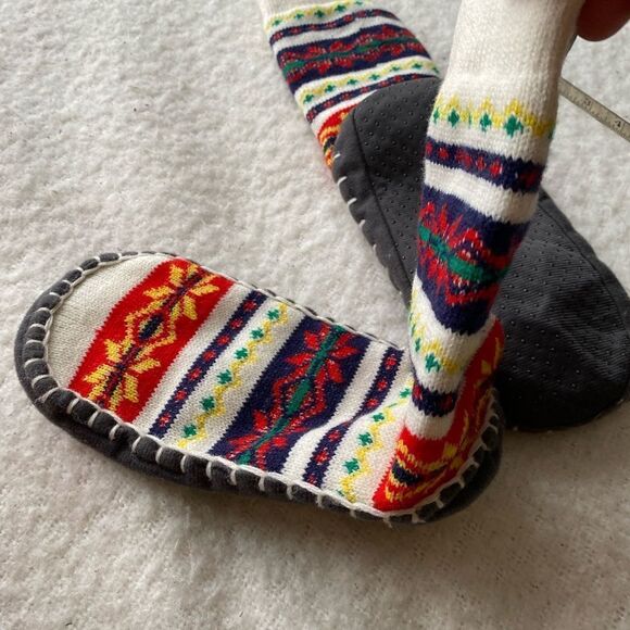 Knit Pattern Slipper Boots - Picture 3 of 6